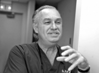 Dr. Neil Wayne Thomas, DDS